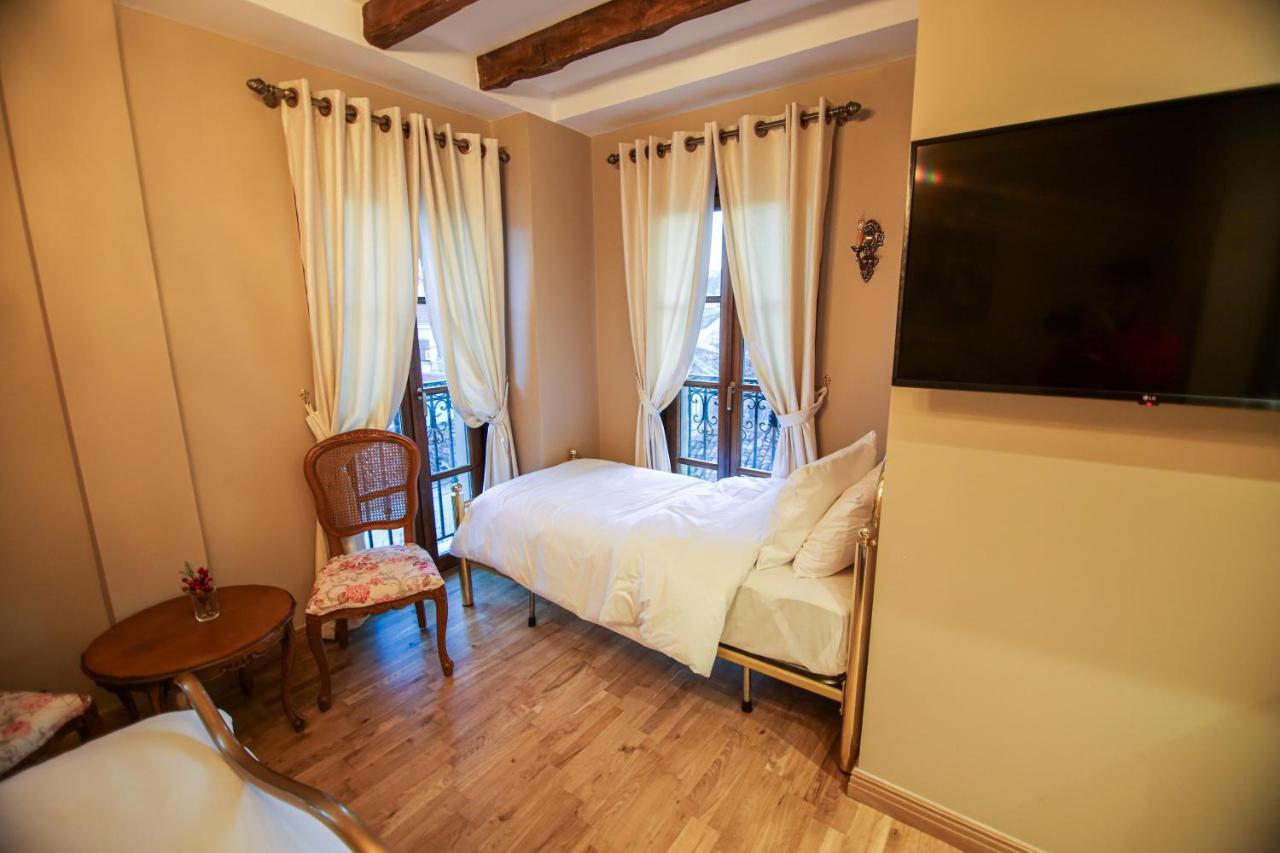 Vila Sonnet Корча Екстериор снимка