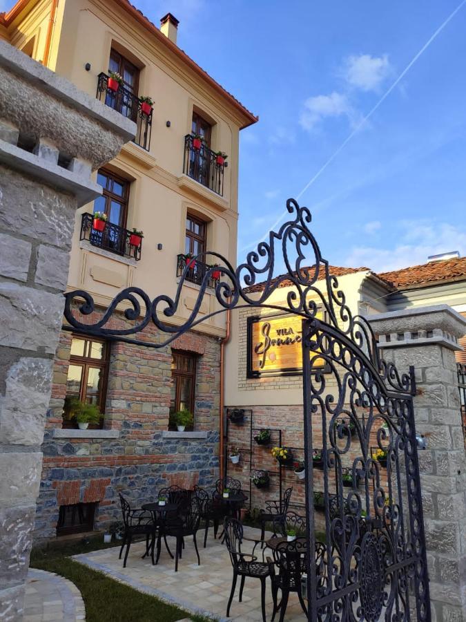 Vila Sonnet Корча Екстериор снимка
